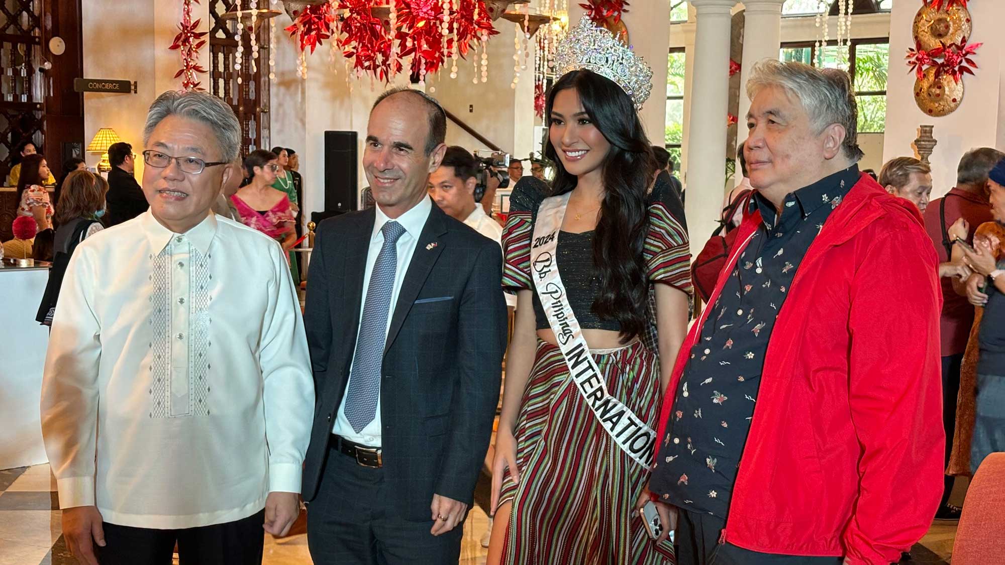 Deputy Minister Dustin Teng Shi-Yang, Ambassador Ilan Fluss of Israel, Binibining Pilipinas International 2024 Myrna Esguerra and Manila Hotel Chairman Basilio Yap